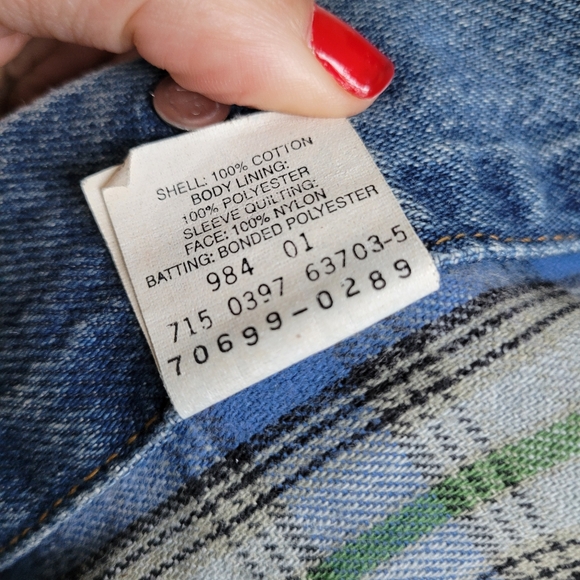LEVIS Vintage Denim Jacket with Plaid Lining - Picture 4 of 12